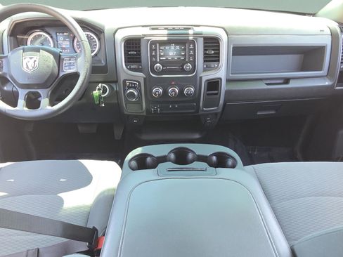 Used 2020 RAM 1500 Express w/ Express Value Package RWD image 13