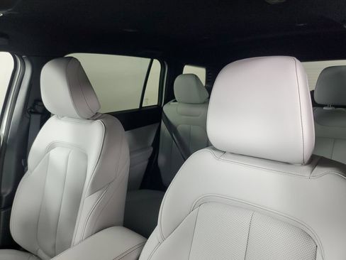New 2026 Jeep Cherokee Limited AWD/4WD image 13