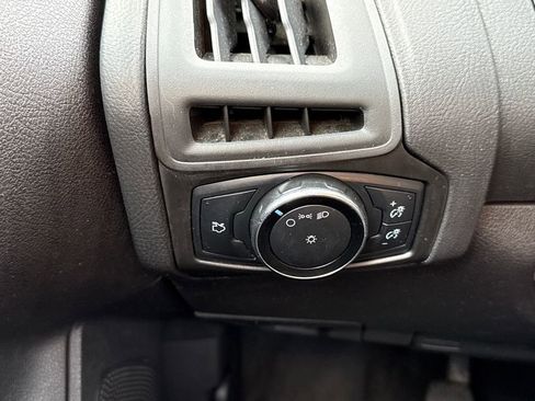 Used 2014 Ford Focus S image 20