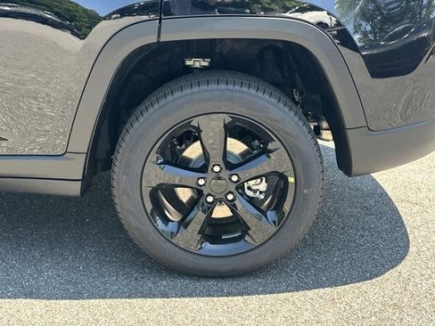 New 2026 Jeep Grand Cherokee Limited AWD/4WD image 18