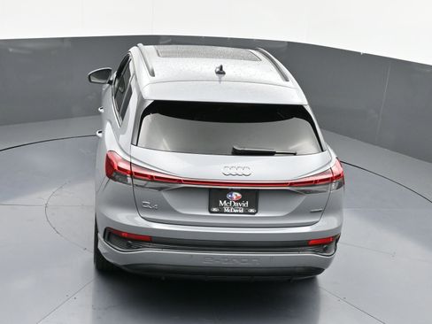 Used 2024 Audi Q4 e-tron Premium Plus image 35