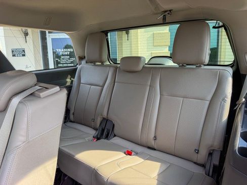 Used 2019 Ford Expedition XLT w/ Equipment Group 201A RWD image 7