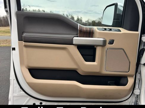 Used 2019 Ford F150 Lariat image 17