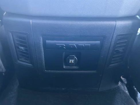 Used 2017 RAM 1500 Big Horn AWD/4WD image 26