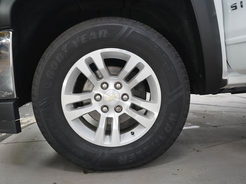 Used 2018 Chevrolet Silverado 1500 LT w/ All Star Edition AWD/4WD image 30