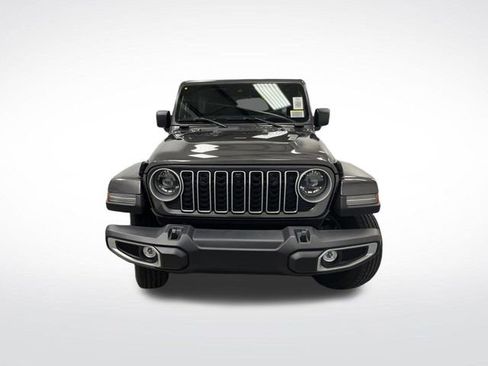 New 2025 Jeep Wrangler Sahara image 11