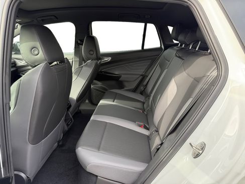 New 2026 Volkswagen ID.4 Pro S image 16