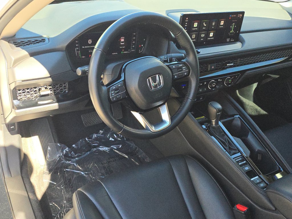 Used 2024 Honda Accord Touring image 19