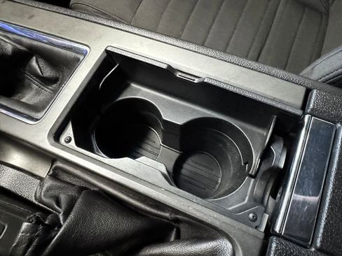 Used 2013 Ford Mustang GT image 32