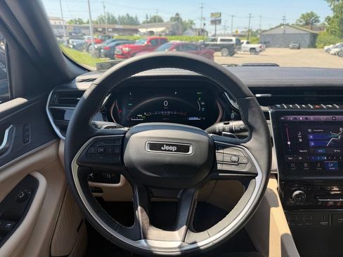 Certified 2023 Jeep Grand Cherokee 4WD 4xe image 24