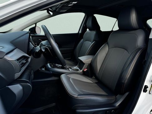 Used 2024 Subaru Crosstrek 2.5i Limited w/ Crosstrek Mirror Package image 22