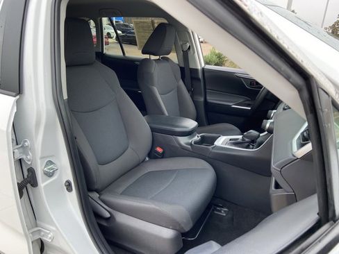 Used 2024 Toyota RAV4 LE image 19