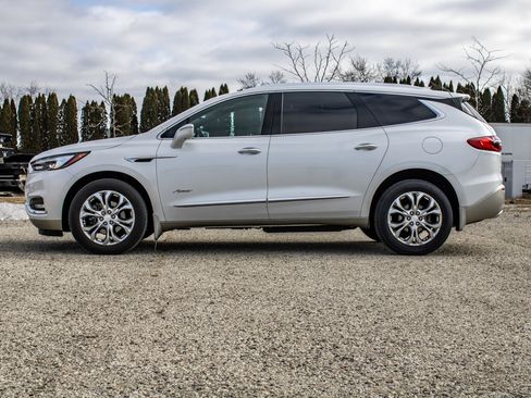 Used 2018 Buick Enclave Avenir w/ Avenir Technology Package image 4