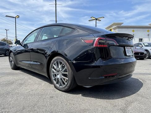 Used 2023 Tesla Model 3 Standard Range RWD image 5