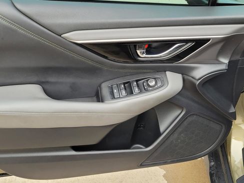 Used 2021 Subaru Outback Onyx Edition XT AWD/4WD image 4