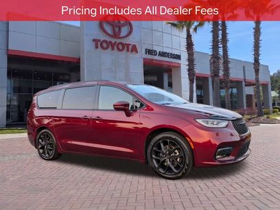 Used 2022 Chrysler Pacifica Touring-L w/ S Appearance Package