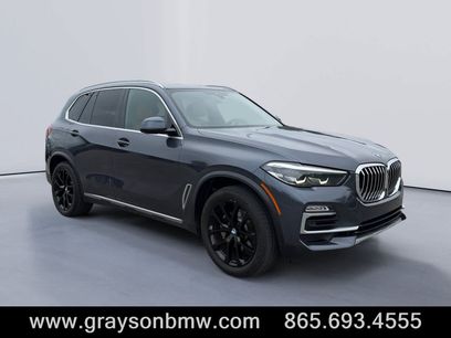 Used 2021 BMW X5 xDrive40i w/ Premium Package 2