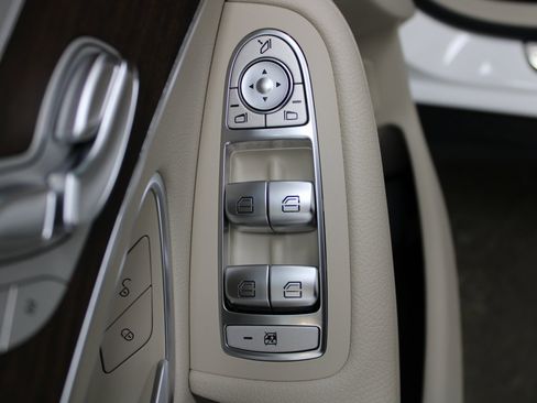 Used 2022 Mercedes-Benz GLC 300 4MATIC image 14