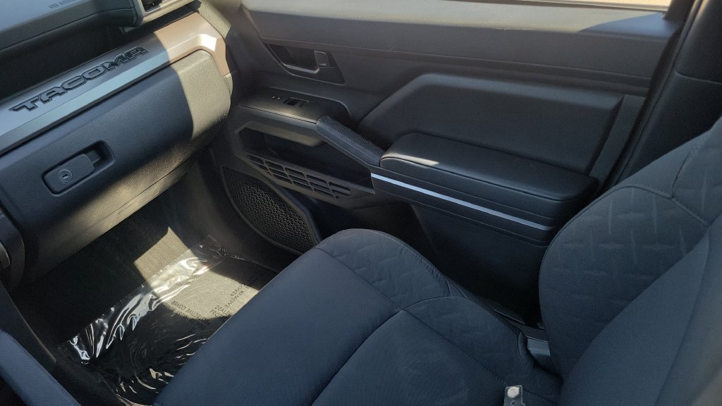 Used 2025 Toyota Tacoma SR5 RWD image 13