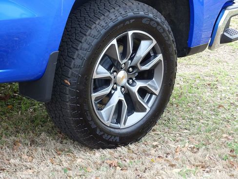 Used 2025 Chevrolet Silverado 1500 LT image 28