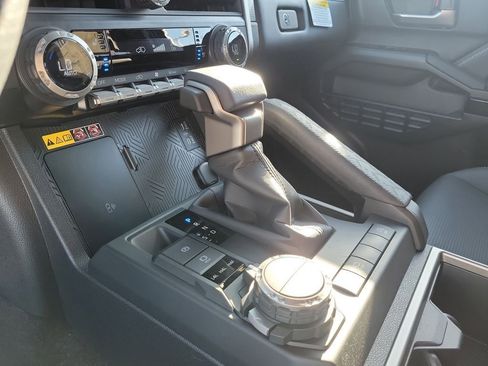 New 2026 Toyota 4Runner Limited image 32