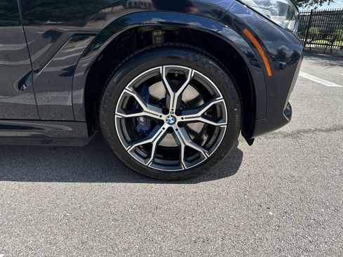 Used 2022 BMW X6 M50i w/ Premium Package AWD/4WD image 18