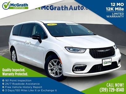 Used 2024 Chrysler Pacifica Touring-L