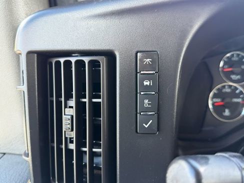 Used 2021 Chevrolet Express 2500 w/ Driver Convenience Package RWD image 17