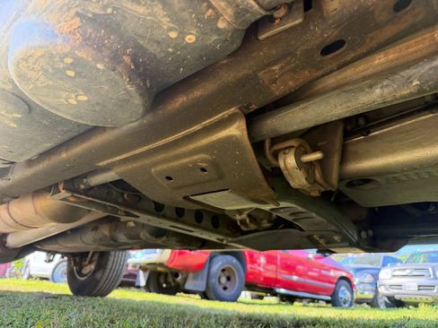 Used 2011 GMC Sierra 2500 SLT w/ SLT Convenience Package image 36