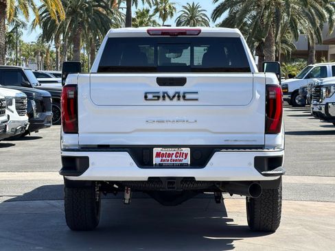New 2026 GMC Sierra 2500 Denali Ultimate AWD/4WD image 5