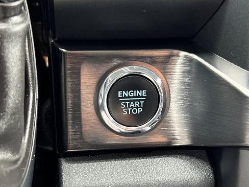 Certified 2024 Ford F250 Lariat w/ Tremor Off-Road Package image 23