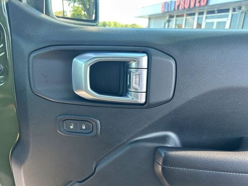 Used 2021 Jeep Wrangler Unlimited Sport image 42