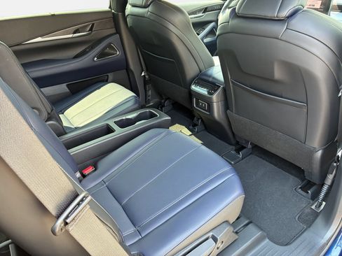 Certified 2026 INFINITI QX60 Sport AWD/4WD image 11