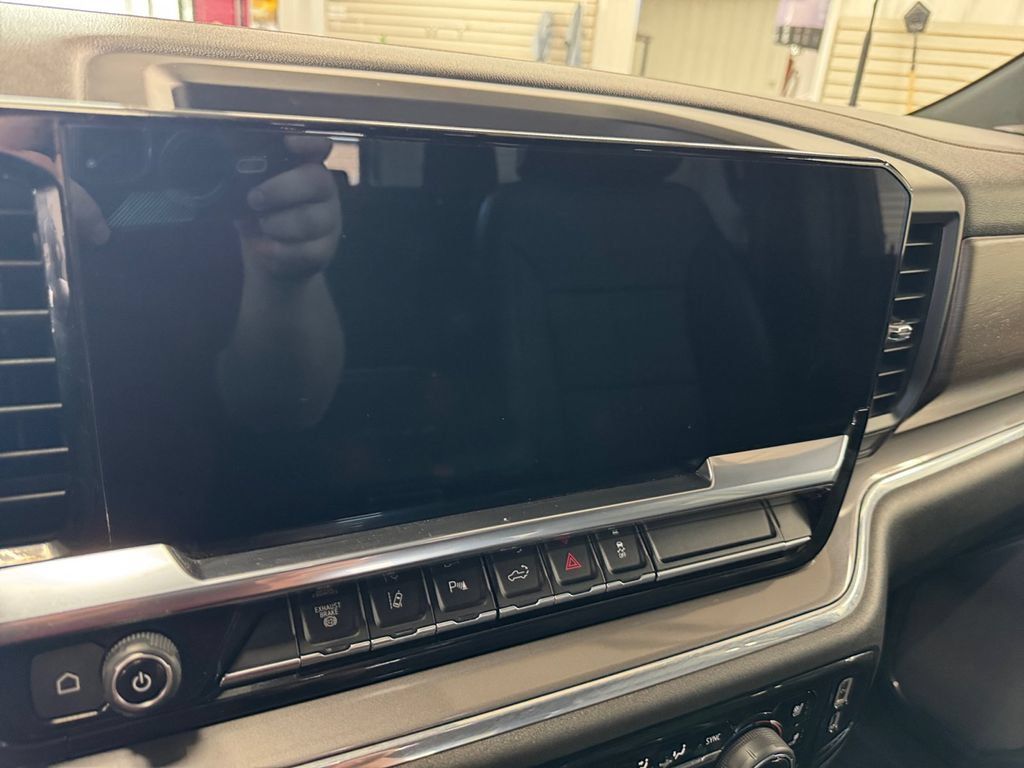 Used 2024 Chevrolet Silverado 3500 High Country w/ High Country Premium Package AWD/4WD image 20