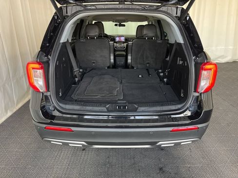 Used 2023 Ford Explorer XLT w/ Equipment Group 202A AWD/4WD image 27