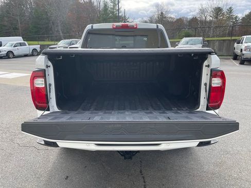 Used 2024 GMC Canyon AT4 w/ Technology Package image 13