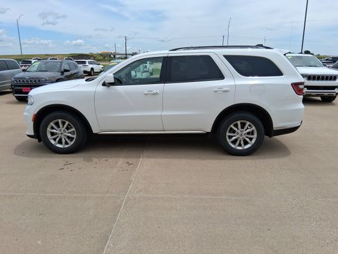Used 2021 Dodge Durango SXT AWD/4WD image 5