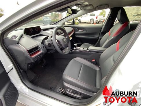 New 2027 Toyota Prius Plug-In Hybrid FWD image 27