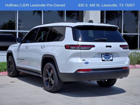 Used 2023 Jeep Grand Cherokee L Laredo RWD image 5
