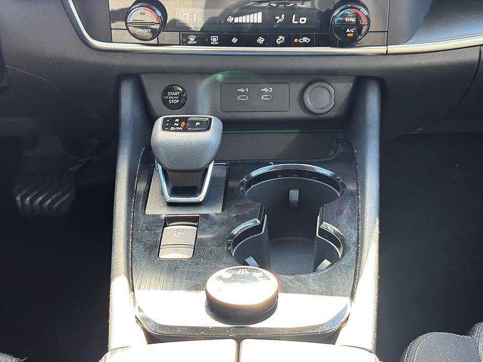 Certified 2025 Nissan Rogue SV AWD/4WD image 33