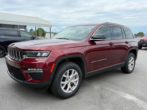 Used 2022 Jeep Grand Cherokee Limited RWD image 3