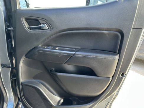 Used 2022 GMC Canyon Elevation image 18