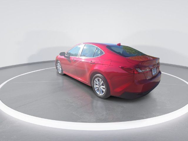 Used 2025 Toyota Camry LE FWD image 6