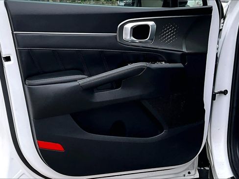 Used 2021 Kia Sorento SX image 22