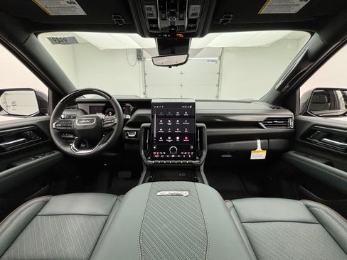 New 2026 GMC Yukon AT4 w/ AT4 Premium Plus Package AWD/4WD image 3