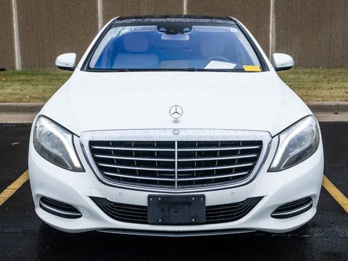 Used 2017 Mercedes-Benz S 550 Sedan image 3