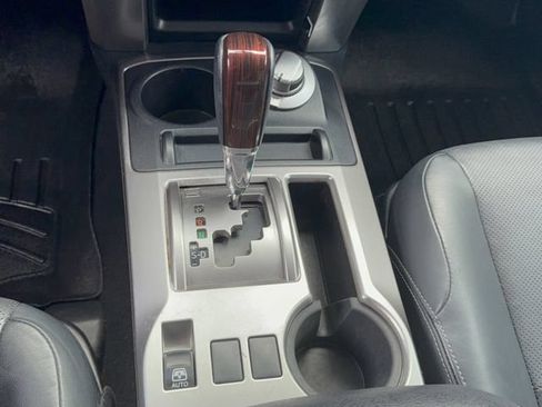 Used 2017 Toyota 4Runner Limited AWD/4WD image 23