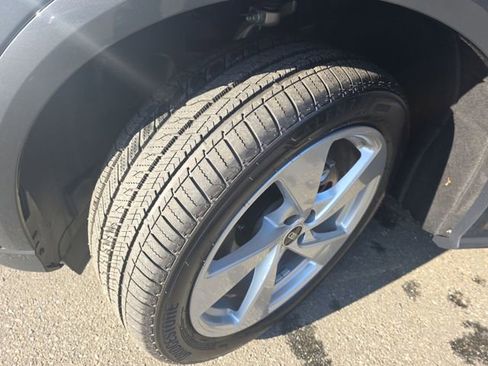 Used 2025 Audi Q5 Premium Plus image 47