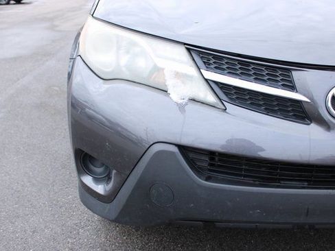 Used 2015 Toyota RAV4 LE image 36