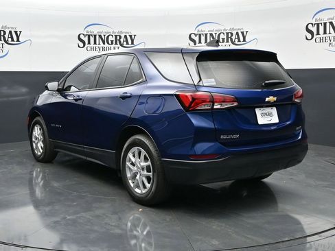 Used 2022 Chevrolet Equinox LS FWD image 5